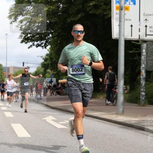 29.06.2025 - hella hamburg halbmarathon Yannick Fuchs http://msf.ph/oto/8216873 29.06.2025 10:32:54 20KM 1042, 1615, 1688, 1710, 2296, 2745, 2849, 3530, 4148, 6095, 7110, 7229, 7743, 8002, 8091, 8571, 9171, 9643, 11049, 11952, 12915, 13755, 14274, 14688, 14992, 16075, 17623, 18276, 18529, 18584, 18723 meine-sportfotos.de