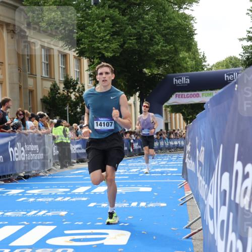29.06.2025 - hella hamburg halbmarathon Strokosch-Dieckow http://msf.ph/oto/8216928 29.06.2025 10:25:44 Ziel 4338, 11228, 14107, 17258 meine-sportfotos.de