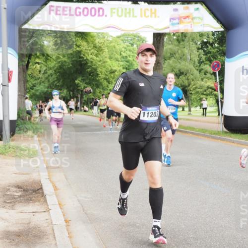 29.06.2025 - hella hamburg halbmarathon MichiJ http://msf.ph/oto/8216946 29.06.2025 10:23:44 Zwischen KM18-KM19 57, 1217, 5048, 6169, 7972, 9519, 11202, 14388, 16712 meine-sportfotos.de