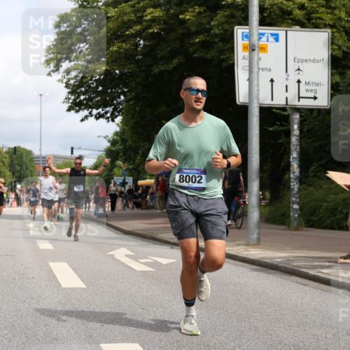 29.06.2025 - hella hamburg halbmarathon Yannick Fuchs http://msf.ph/oto/8216985 29.06.2025 10:32:54 20KM 1042, 1615, 1688, 1710, 2296, 2745, 2849, 3530, 4148, 6095, 7110, 7229, 7743, 8002, 8091, 8571, 9171, 9643, 11049, 11952, 12915, 13755, 14274, 14688, 14992, 16075, 17623, 18276, 18529, 18584, 18723 meine-sportfotos.de