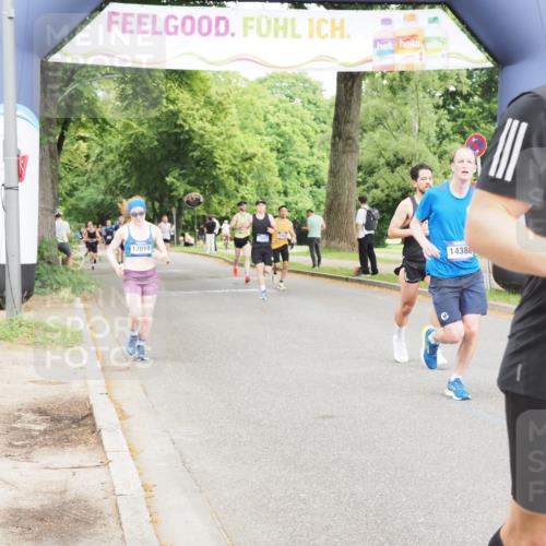29.06.2025 - hella hamburg halbmarathon MichiJ http://msf.ph/oto/8217104 29.06.2025 10:23:45 Zwischen KM18-KM19 57, 1217, 6169, 7884, 7972, 9519, 11202, 14388, 16712, 17014 meine-sportfotos.de