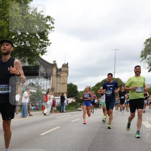 29.06.2025 - hella hamburg halbmarathon Yannick Fuchs http://msf.ph/oto/8217219 29.06.2025 10:45:49 20KM 2364, 2396, 2397, 2670, 2718, 2818, 4033, 4140, 4814, 4839, 5008, 5102, 6286, 6657, 6776, 7786, 8371, 8413, 8710, 8856, 9074, 9476, 9656, 9739, 9793, 9869, 10868, 11551, 11791, 12224, 12450, 12580, 13015, 13047, 13051, 13403, 13707, 13726, 13792, 13799, 14012, 14122, 14248, 14865, 14994, 15356, 15496, 15643, 15727, 15831, 16179, 16591, 17033, 17131, 17530, 17682, 17815, 17962, 17978, 17997, 18019, 18475, 18869, 18982, 19020 meine-sportfotos.de