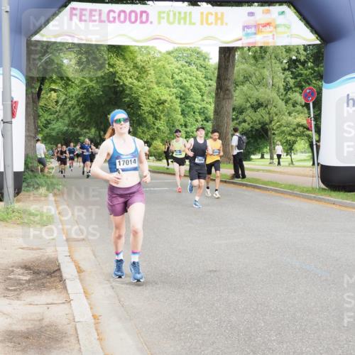 29.06.2025 - hella hamburg halbmarathon MichiJ http://msf.ph/oto/8217243 29.06.2025 10:23:46 Zwischen KM18-KM19 57, 1217, 6169, 7884, 7972, 9519, 11202, 14388, 16712, 17014 meine-sportfotos.de