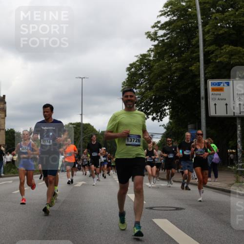 29.06.2025 - hella hamburg halbmarathon Yannick Fuchs http://msf.ph/oto/8217261 29.06.2025 10:45:50 20KM 2364, 2396, 2397, 2670, 2718, 2818, 4033, 4140, 4814, 4839, 5008, 5102, 6286, 6657, 6776, 7724, 7786, 8371, 8413, 8710, 8856, 9074, 9476, 9656, 9739, 9793, 9869, 10868, 11551, 11791, 12224, 12450, 12580, 13015, 13047, 13051, 13707, 13726, 13792, 13799, 14012, 14122, 14248, 14865, 14994, 15356, 15496, 15643, 15727, 15829, 15831, 16179, 16591, 17033, 17131, 17530, 17682, 17815, 17962, 17978, 17997, 18019, 18475, 18869, 18982, 19020 meine-sportfotos.de