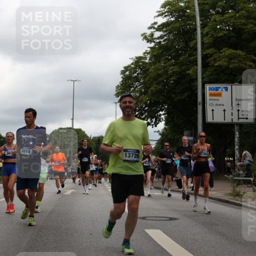 29.06.2025 - hella hamburg halbmarathon Yannick Fuchs http://msf.ph/oto/8217314 29.06.2025 10:45:50 20KM 2364, 2396, 2397, 2670, 2718, 2818, 4033, 4140, 4814, 4839, 5008, 5102, 6286, 6657, 6776, 7724, 7786, 8371, 8413, 8710, 8856, 9074, 9476, 9656, 9739, 9793, 9869, 10868, 11551, 11791, 12224, 12450, 12580, 13015, 13047, 13051, 13707, 13726, 13792, 13799, 14012, 14122, 14248, 14865, 14994, 15356, 15496, 15643, 15727, 15829, 15831, 16179, 16591, 17033, 17131, 17530, 17682, 17815, 17962, 17978, 17997, 18019, 18475, 18869, 18982, 19020 meine-sportfotos.de