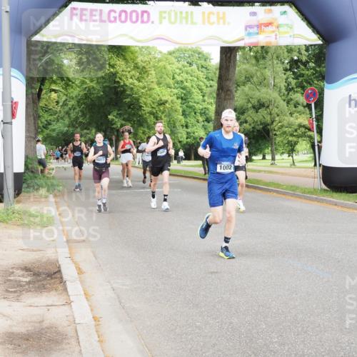 29.06.2025 - hella hamburg halbmarathon MichiJ http://msf.ph/oto/8217486 29.06.2025 10:23:52 Zwischen KM18-KM19 1002, 1644, 7884, 8864, 16140, 16695, 17014 meine-sportfotos.de