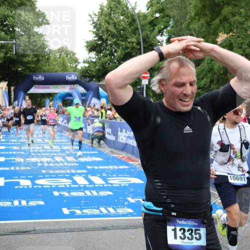 29.06.2025 - hella hamburg halbmarathon Zöllner http://msf.ph/oto/8217578 29.06.2025 10:51:41 Ziel 5008, 10691, 13327, 14012, 14458, 15496, 19007, 19020 meine-sportfotos.de