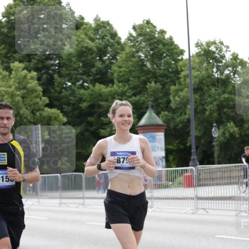 29.06.2025 - hella hamburg halbmarathon Jannik Wohlers http://msf.ph/oto/8217761 29.06.2025 10:27:08 Lombardsbrücke 4372, 5285, 5825, 6214, 7764, 7978, 8085, 10158, 10412, 10413, 11256, 12500, 14206, 17427, 17791, 18012, 18097, 18766 meine-sportfotos.de
