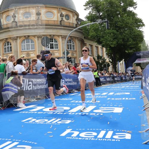 29.06.2025 - hella hamburg halbmarathon Strokosch-Dieckow http://msf.ph/oto/8217881 29.06.2025 10:26:44 Ziel 1065, 5344, 10848, 19076 meine-sportfotos.de