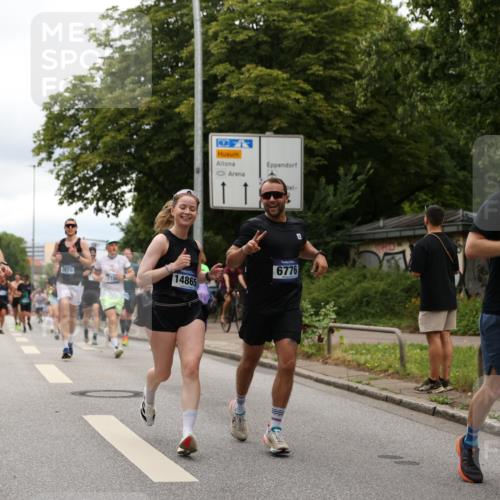 29.06.2025 - hella hamburg halbmarathon Yannick Fuchs http://msf.ph/oto/8217895 29.06.2025 10:45:53 20KM 2364, 2396, 2397, 2670, 2718, 2818, 4033, 4140, 4814, 4839, 5008, 5102, 6286, 6657, 6776, 7409, 7724, 7786, 8371, 8413, 8710, 8856, 9074, 9082, 9656, 9739, 9869, 11551, 11791, 12224, 12367, 12580, 13015, 13047, 13051, 13707, 13726, 13792, 14122, 14561, 14865, 14994, 15356, 15496, 15643, 15727, 15829, 15831, 16003, 16179, 16591, 17033, 17131, 17682, 17815, 17962, 17978, 17997, 18019, 18475, 18869, 18982 meine-sportfotos.de