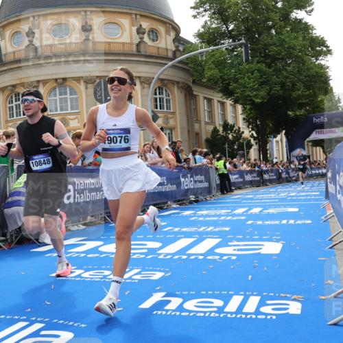 29.06.2025 - hella hamburg halbmarathon Strokosch-Dieckow http://msf.ph/oto/8217904 29.06.2025 10:26:44 Ziel 1065, 5344, 10848, 19076 meine-sportfotos.de