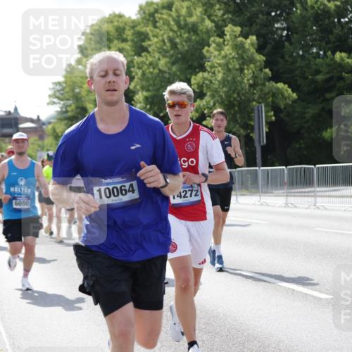 29.06.2025 - hella hamburg halbmarathon Jannik Wohlers http://msf.ph/oto/8217985 29.06.2025 09:50:17 Lombardsbrücke 1209, 1358, 1697, 1700, 1882, 2675, 2719, 3626, 4205, 4229, 4380, 4893, 5472, 5508, 5745, 5752, 5916, 6080, 6458, 6529, 6686, 6687, 7026, 8958, 9116, 10064, 10783, 10922, 11281, 11284, 11305, 11379, 11491, 11731, 13446, 13876, 14012, 14092, 14272, 14555, 14783, 14798, 15297, 15421, 15623, 15888, 15921, 16249, 16301, 16599, 16820, 16992, 17120, 17251, 17486, 17516, 17623, 17726, 18449, 18491, 18723, 18803, 19020, 19046 meine-sportfotos.de