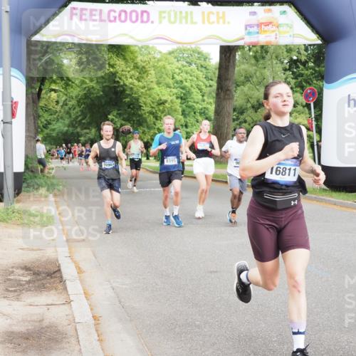 29.06.2025 - hella hamburg halbmarathon MichiJ http://msf.ph/oto/8218014 29.06.2025 10:23:55 Zwischen KM18-KM19 1002, 1644, 8395, 8864, 9686, 15391, 16140, 16695, 16811 meine-sportfotos.de