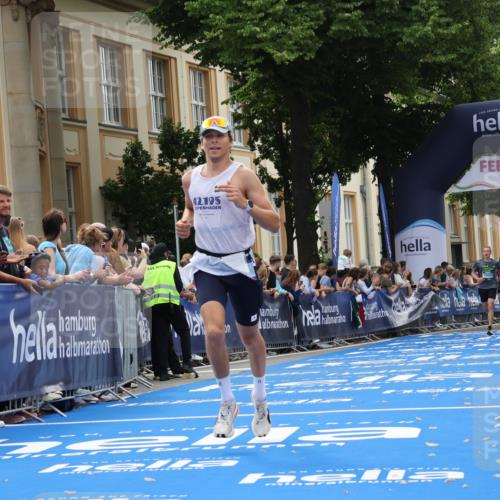 29.06.2025 - hella hamburg halbmarathon Strokosch-Dieckow http://msf.ph/oto/8218059 29.06.2025 10:26:52 Ziel 5344, 9079, 12641, 12992, 13780, 13956, 15023, 19050 meine-sportfotos.de