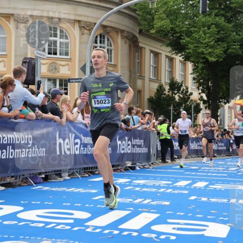 29.06.2025 - hella hamburg halbmarathon Strokosch-Dieckow http://msf.ph/oto/8218116 29.06.2025 10:26:58 Ziel 9079, 12641, 12992, 13780, 13956, 14828, 15023, 15671, 19050 meine-sportfotos.de