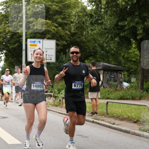 29.06.2025 - hella hamburg halbmarathon Yannick Fuchs http://msf.ph/oto/8218188 29.06.2025 10:45:54 20KM 2287, 2364, 2396, 2397, 2595, 2670, 2718, 2818, 4033, 4140, 4814, 5008, 5102, 6286, 6657, 6776, 7409, 7724, 7786, 8371, 8413, 8710, 8856, 9074, 9082, 9656, 9869, 11551, 11791, 12224, 12367, 12580, 13015, 13047, 13051, 13726, 13792, 14122, 14561, 14865, 14994, 15356, 15643, 15727, 15829, 15831, 16003, 16179, 16591, 17033, 17131, 17682, 17815, 17962, 17978, 17997, 18019, 18475, 18869, 18982 meine-sportfotos.de