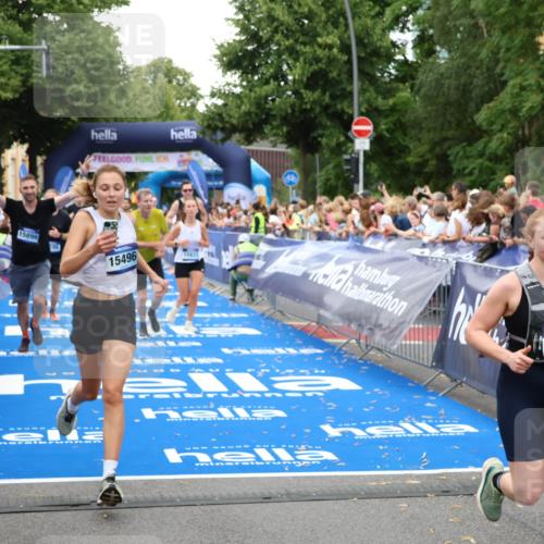 29.06.2025 - hella hamburg halbmarathon Zöllner http://msf.ph/oto/8218378 29.06.2025 10:51:48 Ziel 2396, 6286, 7224, 8710, 8819, 12224, 14458, 15427, 15496, 15727, 15831, 15899, 16907, 17682, 19053 meine-sportfotos.de