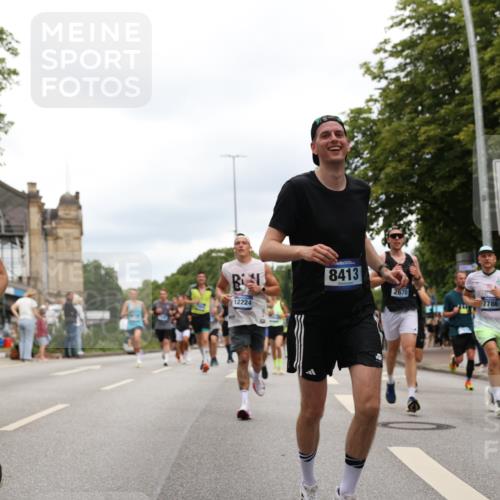 29.06.2025 - hella hamburg halbmarathon Yannick Fuchs http://msf.ph/oto/8218427 29.06.2025 10:45:54 20KM 2287, 2364, 2396, 2397, 2595, 2670, 2718, 2818, 4033, 4140, 4814, 5008, 5102, 6286, 6657, 6776, 7409, 7724, 7786, 8371, 8413, 8710, 8856, 9074, 9082, 9656, 9869, 11551, 11791, 12224, 12367, 12580, 13015, 13047, 13051, 13726, 13792, 14122, 14561, 14865, 14994, 15356, 15643, 15727, 15829, 15831, 16003, 16179, 16591, 17033, 17131, 17682, 17815, 17962, 17978, 17997, 18019, 18475, 18869, 18982 meine-sportfotos.de