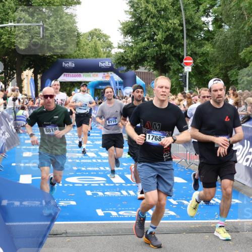 29.06.2025 - hella hamburg halbmarathon Zöllner http://msf.ph/oto/8218516 29.06.2025 10:51:53 Ziel 2396, 2818, 2823, 2880, 4297, 7224, 8710, 8819, 8856, 9793, 9959, 12224, 13799, 15427, 15727, 16907, 17682, 17815, 17962, 19053, 19137 meine-sportfotos.de