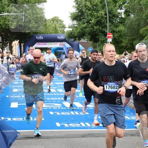 29.06.2025 - hella hamburg halbmarathon Zöllner http://msf.ph/oto/8218535 29.06.2025 10:51:54 Ziel 2396, 2818, 2823, 2880, 4297, 5102, 7224, 8710, 8819, 8856, 9793, 9959, 12224, 13799, 15427, 15690, 15727, 16907, 17682, 17815, 17962, 19053, 19137 meine-sportfotos.de