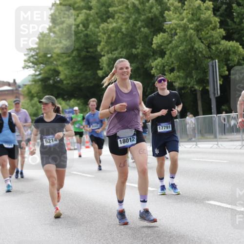 29.06.2025 - hella hamburg halbmarathon Jannik Wohlers http://msf.ph/oto/8218538 29.06.2025 10:27:11 Lombardsbrücke 2080, 3389, 4372, 5285, 6214, 7764, 7978, 8085, 10158, 10412, 10413, 11256, 12500, 13043, 14206, 16838, 17427, 17791, 18012, 18097, 18301, 18766 meine-sportfotos.de