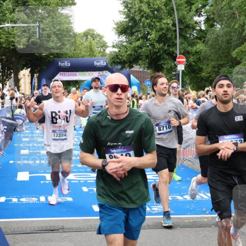 29.06.2025 - hella hamburg halbmarathon Zöllner http://msf.ph/oto/8218589 29.06.2025 10:51:55 Ziel 2396, 2818, 2823, 2880, 4297, 5102, 8710, 8856, 9793, 9959, 12224, 13799, 15427, 15690, 16907, 17815, 17962, 19137 meine-sportfotos.de