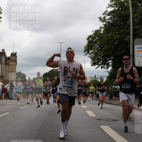 29.06.2025 - hella hamburg halbmarathon Yannick Fuchs http://msf.ph/oto/8218661 29.06.2025 10:45:56 20KM 2287, 2364, 2396, 2397, 2595, 2670, 2818, 4140, 4814, 5008, 5102, 6286, 6390, 6657, 6776, 7409, 7724, 7786, 8371, 8413, 8661, 8710, 8856, 9074, 9082, 9656, 9869, 10115, 11551, 11791, 12224, 12367, 12580, 13015, 13047, 13051, 13726, 13792, 14122, 14561, 14865, 14994, 15356, 15643, 15727, 15829, 15831, 16003, 16179, 16591, 17033, 17682, 17815, 17962, 17978, 17997, 18019, 18475, 18869, 18982 meine-sportfotos.de