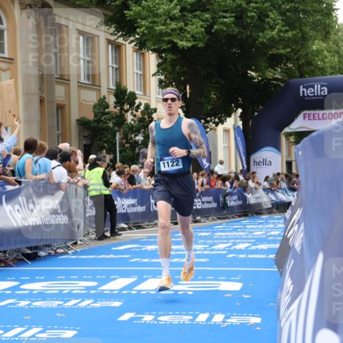 29.06.2025 - hella hamburg halbmarathon Strokosch-Dieckow http://msf.ph/oto/8218795 29.06.2025 10:27:48 Ziel 1122, 5367, 16377, 17893 meine-sportfotos.de
