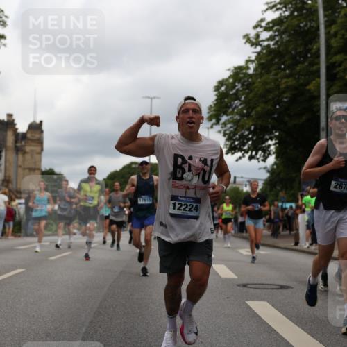 29.06.2025 - hella hamburg halbmarathon Yannick Fuchs http://msf.ph/oto/8218836 29.06.2025 10:45:56 20KM 2287, 2364, 2396, 2397, 2595, 2670, 2818, 4140, 4814, 5008, 5102, 6286, 6390, 6657, 6776, 7409, 7724, 7786, 8371, 8413, 8661, 8710, 8856, 9074, 9082, 9656, 9869, 10115, 11551, 11791, 12224, 12367, 12580, 13015, 13047, 13051, 13726, 13792, 14122, 14561, 14865, 14994, 15356, 15643, 15727, 15829, 15831, 16003, 16179, 16591, 17033, 17682, 17815, 17962, 17978, 17997, 18019, 18475, 18869, 18982 meine-sportfotos.de