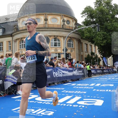 29.06.2025 - hella hamburg halbmarathon Strokosch-Dieckow http://msf.ph/oto/8218911 29.06.2025 10:27:49 Ziel 1122, 16377, 17893 meine-sportfotos.de