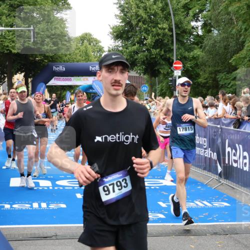29.06.2025 - hella hamburg halbmarathon Zöllner http://msf.ph/oto/8218943 29.06.2025 10:51:59 Ziel 2818, 2823, 2880, 4033, 4297, 5102, 6390, 7130, 7409, 7724, 8413, 8856, 8977, 9959, 10057, 13799, 15690, 17815, 17962, 17978, 18869, 19137 meine-sportfotos.de