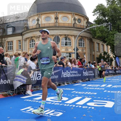 29.06.2025 - hella hamburg halbmarathon Strokosch-Dieckow http://msf.ph/oto/8218994 29.06.2025 10:28:00 Ziel 10106, 10485, 12189, 13383, 14757, 15883, 16377, 17488 meine-sportfotos.de