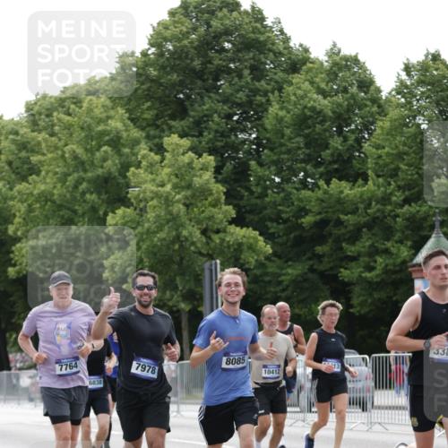 29.06.2025 - hella hamburg halbmarathon Jannik Wohlers http://msf.ph/oto/8219011 29.06.2025 10:27:15 Lombardsbrücke 2080, 3389, 4372, 5285, 6214, 7764, 7978, 8085, 9688, 10158, 10412, 10413, 11256, 12500, 13043, 14206, 16838, 17427, 17791, 18012, 18301, 18626, 18766 meine-sportfotos.de