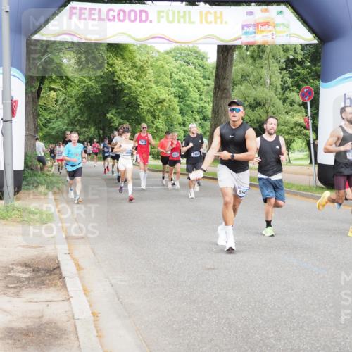 29.06.2025 - hella hamburg halbmarathon MichiJ http://msf.ph/oto/8219122 29.06.2025 10:24:08 Zwischen KM18-KM19 7466, 7867, 8901, 12204, 13343, 14952, 15390, 18419 meine-sportfotos.de