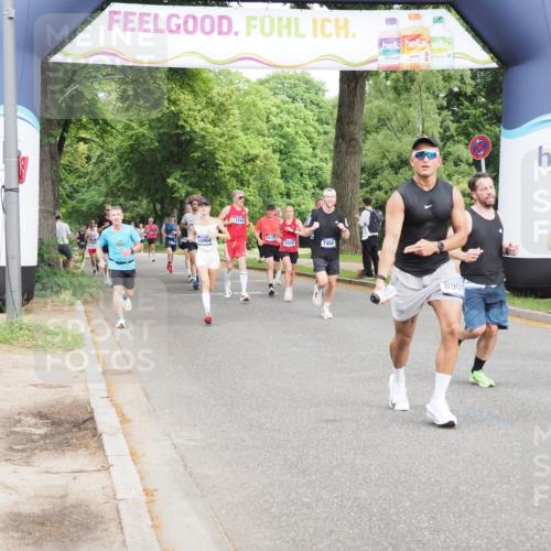 29.06.2025 - hella hamburg halbmarathon MichiJ http://msf.ph/oto/8219186 29.06.2025 10:24:08 Zwischen KM18-KM19 7466, 7867, 8901, 12204, 13343, 14952, 15390, 18419 meine-sportfotos.de