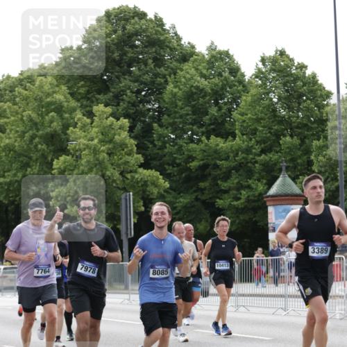 29.06.2025 - hella hamburg halbmarathon Jannik Wohlers http://msf.ph/oto/8219243 29.06.2025 10:27:16 Lombardsbrücke 2080, 3389, 4372, 5285, 6214, 7764, 7978, 8085, 9688, 10158, 10412, 10413, 12500, 13043, 14206, 16838, 17427, 17791, 18012, 18301, 18626, 18766 meine-sportfotos.de