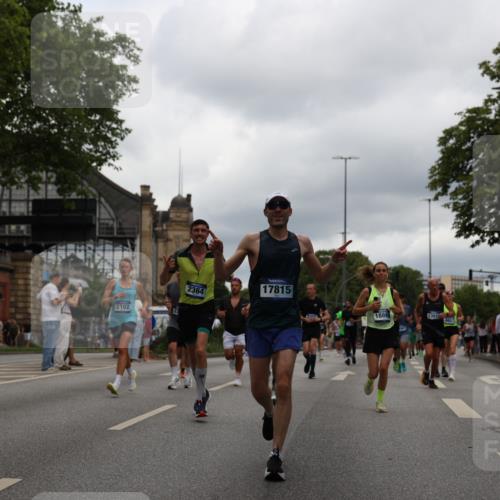 29.06.2025 - hella hamburg halbmarathon Yannick Fuchs http://msf.ph/oto/8219286 29.06.2025 10:45:57 20KM 2287, 2364, 2396, 2397, 2595, 2670, 2818, 4140, 4814, 5008, 5102, 6286, 6390, 6657, 6776, 7409, 7724, 7732, 7786, 8371, 8413, 8661, 8710, 8856, 9074, 9082, 9656, 9869, 10115, 11551, 11791, 12224, 12367, 12580, 13015, 13047, 13051, 13726, 13792, 14122, 14561, 14865, 15356, 15643, 15727, 15829, 15831, 16003, 16179, 16591, 17033, 17682, 17815, 17962, 17978, 17997, 18019, 18475, 18869, 18982 meine-sportfotos.de