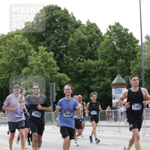 29.06.2025 - hella hamburg halbmarathon Jannik Wohlers http://msf.ph/oto/8219289 29.06.2025 10:27:16 Lombardsbrücke 2080, 3389, 4372, 5285, 6214, 7764, 7978, 8085, 9688, 10158, 10412, 10413, 12500, 13043, 14206, 16838, 17427, 17791, 18012, 18301, 18626, 18766 meine-sportfotos.de