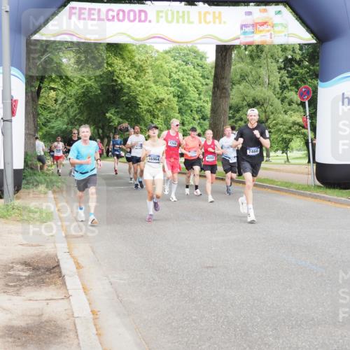 29.06.2025 - hella hamburg halbmarathon MichiJ http://msf.ph/oto/8219441 29.06.2025 10:24:09 Zwischen KM18-KM19 1344, 7466, 7867, 8901, 12204, 13343, 14952, 15390, 16964, 18419 meine-sportfotos.de