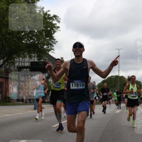 29.06.2025 - hella hamburg halbmarathon Yannick Fuchs http://msf.ph/oto/8219471 29.06.2025 10:45:58 20KM 2287, 2364, 2396, 2397, 2595, 2670, 2818, 4140, 4814, 5008, 5102, 5482, 6286, 6390, 6657, 6776, 7409, 7724, 7732, 7786, 8371, 8413, 8661, 8710, 8856, 9074, 9082, 9656, 9869, 10115, 11551, 11791, 12224, 12367, 12580, 13015, 13047, 13051, 13726, 13792, 14122, 14561, 14865, 15356, 15643, 15727, 15829, 15831, 16003, 16179, 16591, 17033, 17682, 17815, 17962, 17978, 17997, 18019, 18475, 18869, 18982 meine-sportfotos.de