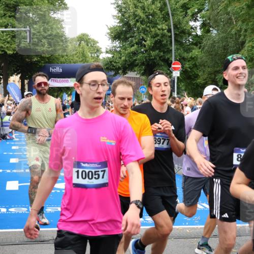 29.06.2025 - hella hamburg halbmarathon Zöllner http://msf.ph/oto/8219800 29.06.2025 10:52:08 Ziel 1482, 2595, 5093, 5336, 5378, 7130, 7732, 8413, 8977, 12580, 15356, 15506, 15829, 16179, 16666, 17033, 17978, 18801 meine-sportfotos.de