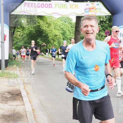 29.06.2025 - hella hamburg halbmarathon MichiJ http://msf.ph/oto/8220002 29.06.2025 10:24:11 Zwischen KM18-KM19 1344, 4050, 4740, 7466, 7867, 8901, 10771, 11898, 12204, 13343, 14952, 15390, 15991, 16964, 18419 meine-sportfotos.de