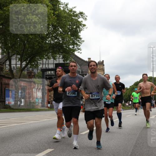 29.06.2025 - hella hamburg halbmarathon Yannick Fuchs http://msf.ph/oto/8220059 29.06.2025 10:46:00 20KM 2287, 2364, 2396, 2397, 2595, 2670, 2818, 4140, 4814, 5008, 5032, 5093, 5102, 5482, 6286, 6390, 6657, 6776, 7409, 7724, 7732, 7786, 8371, 8413, 8661, 8710, 9082, 10115, 11551, 11791, 12224, 12367, 12580, 13015, 13047, 13051, 13792, 14122, 14300, 14561, 14865, 15356, 15643, 15727, 15829, 15831, 16003, 16179, 16357, 16591, 17033, 17682, 17815, 17978, 17997, 18019, 18475, 18869, 18982 meine-sportfotos.de