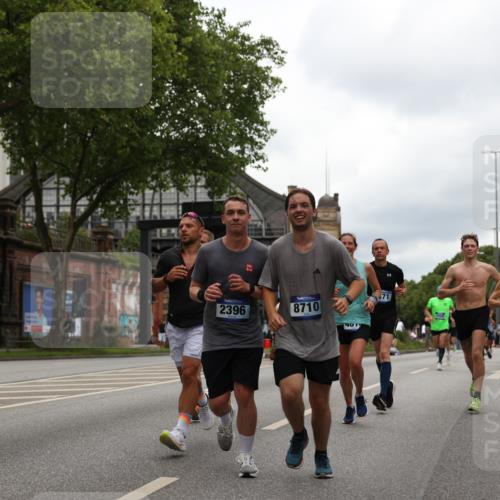 29.06.2025 - hella hamburg halbmarathon Yannick Fuchs http://msf.ph/oto/8220066 29.06.2025 10:46:00 20KM 2287, 2364, 2396, 2397, 2595, 2670, 2818, 4140, 4814, 5008, 5032, 5093, 5102, 5482, 6286, 6390, 6657, 6776, 7409, 7724, 7732, 7786, 8371, 8413, 8661, 8710, 9082, 10115, 11551, 11791, 12224, 12367, 12580, 13015, 13047, 13051, 13792, 14122, 14300, 14561, 14865, 15356, 15643, 15727, 15829, 15831, 16003, 16179, 16357, 16591, 17033, 17682, 17815, 17978, 17997, 18019, 18475, 18869, 18982 meine-sportfotos.de