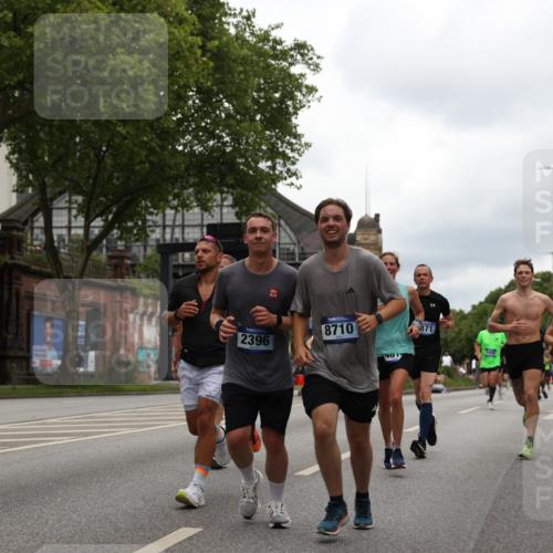 29.06.2025 - hella hamburg halbmarathon Yannick Fuchs http://msf.ph/oto/8220129 29.06.2025 10:46:00 20KM 2287, 2364, 2396, 2397, 2595, 2670, 2818, 4140, 4814, 5008, 5032, 5093, 5102, 5482, 6286, 6390, 6657, 6776, 7409, 7724, 7732, 7786, 8371, 8413, 8661, 8710, 9082, 10115, 11551, 11791, 12224, 12367, 12580, 13015, 13047, 13051, 13792, 14122, 14300, 14561, 14865, 15356, 15643, 15727, 15829, 15831, 16003, 16179, 16357, 16591, 17033, 17682, 17815, 17978, 17997, 18019, 18475, 18869, 18982 meine-sportfotos.de