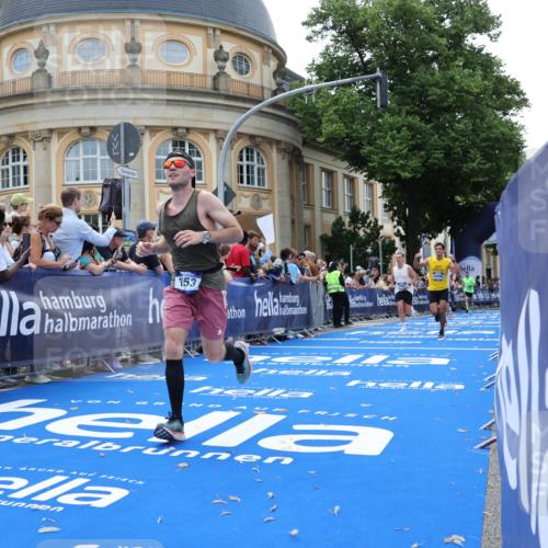 29.06.2025 - hella hamburg halbmarathon Strokosch-Dieckow http://msf.ph/oto/8220155 29.06.2025 10:28:43 Ziel 1953, 2604, 3968, 6090, 10222, 10486, 15655, 17213, 17428, 18763 meine-sportfotos.de