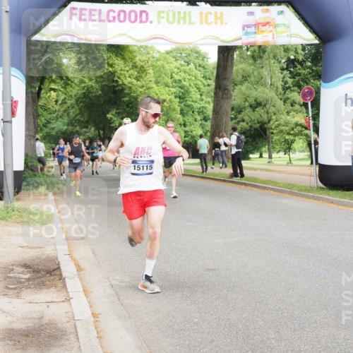 29.06.2025 - hella hamburg halbmarathon MichiJ http://msf.ph/oto/8220417 29.06.2025 10:24:16 Zwischen KM18-KM19 1344, 4050, 4740, 7466, 10771, 11559, 11898, 13419, 14603, 15115, 15991, 16964 meine-sportfotos.de