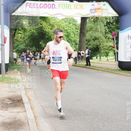 29.06.2025 - hella hamburg halbmarathon MichiJ http://msf.ph/oto/8220438 29.06.2025 10:24:16 Zwischen KM18-KM19 1344, 4050, 4740, 7466, 10771, 11559, 11898, 13419, 14603, 15115, 15991, 16964 meine-sportfotos.de