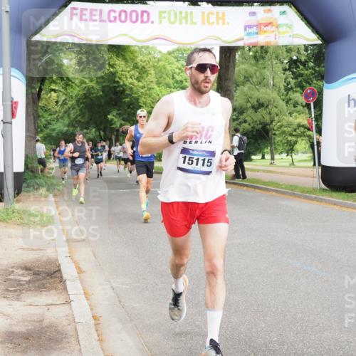 29.06.2025 - hella hamburg halbmarathon MichiJ http://msf.ph/oto/8220475 29.06.2025 10:24:17 Zwischen KM18-KM19 1344, 4050, 4740, 6032, 10771, 11559, 11898, 13419, 14603, 15115, 15991, 16964 meine-sportfotos.de