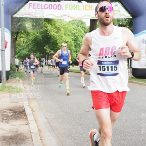 29.06.2025 - hella hamburg halbmarathon MichiJ http://msf.ph/oto/8220514 29.06.2025 10:24:17 Zwischen KM18-KM19 1344, 4050, 4740, 6032, 10771, 11559, 11898, 13419, 14603, 15115, 15991, 16964 meine-sportfotos.de
